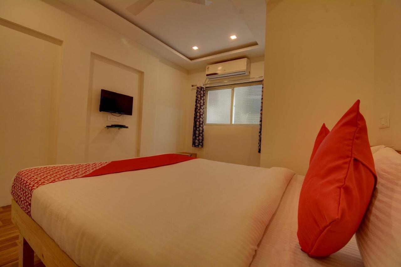 Oyo Flagship 47178 Pakko Inn Pune Bagian luar foto