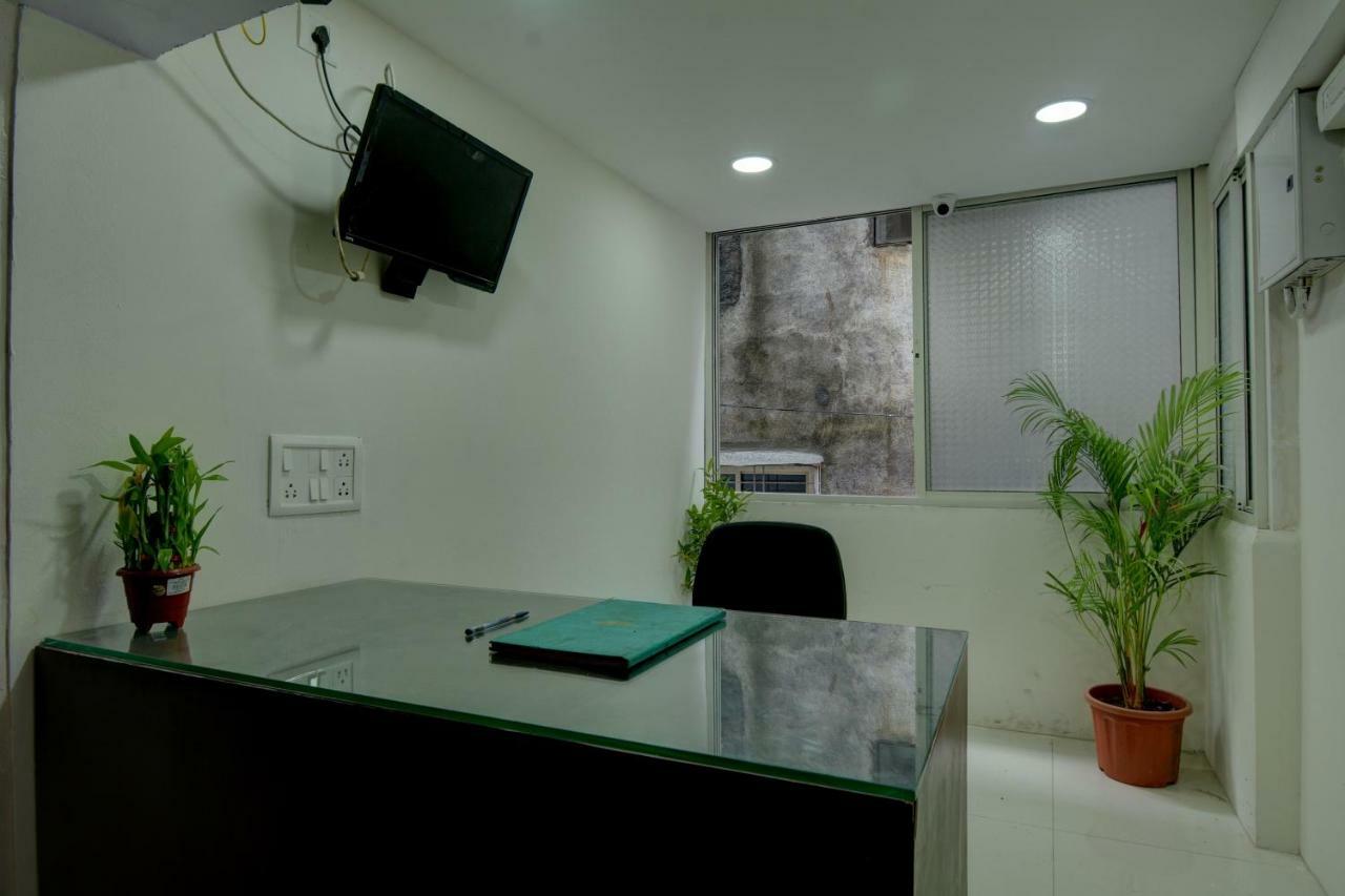 Oyo Flagship 47178 Pakko Inn Pune Bagian luar foto